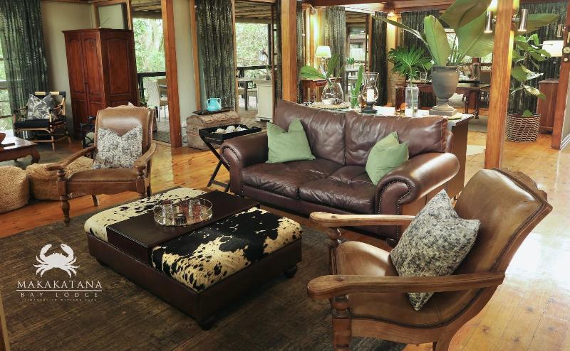 Makakatana Bay Lodge