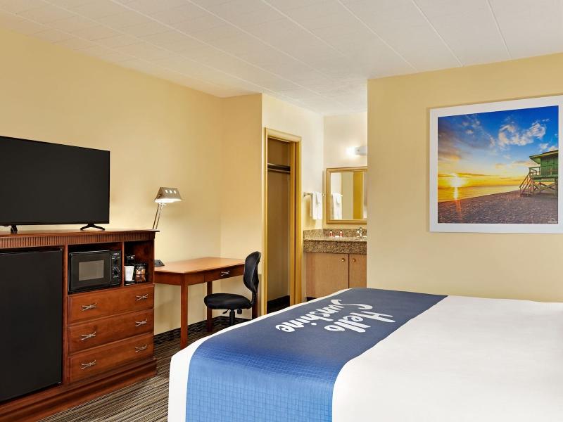 Days Inn by Wyndham Oak Ridge Knoxville image