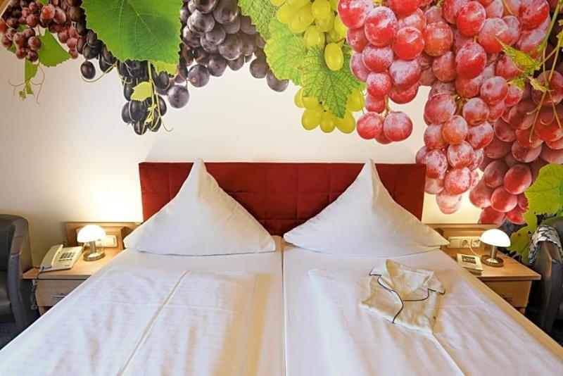 Hotel Weinhaus Fuhrmann by Moselstern-Hotels image