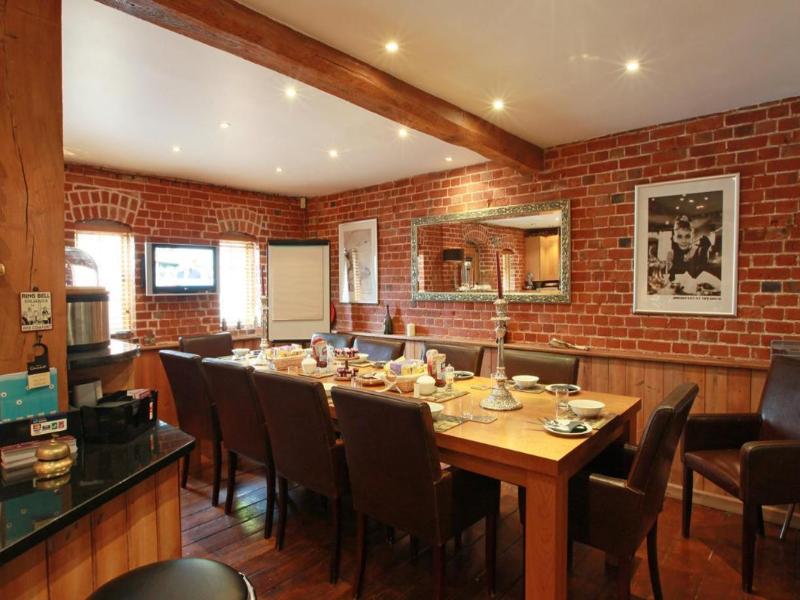 Tonge Barn image