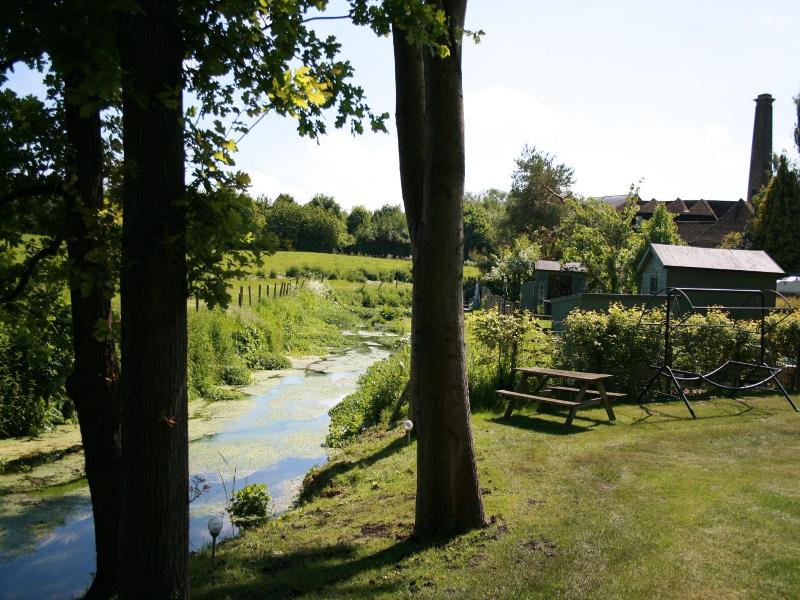 Tonge Barn image