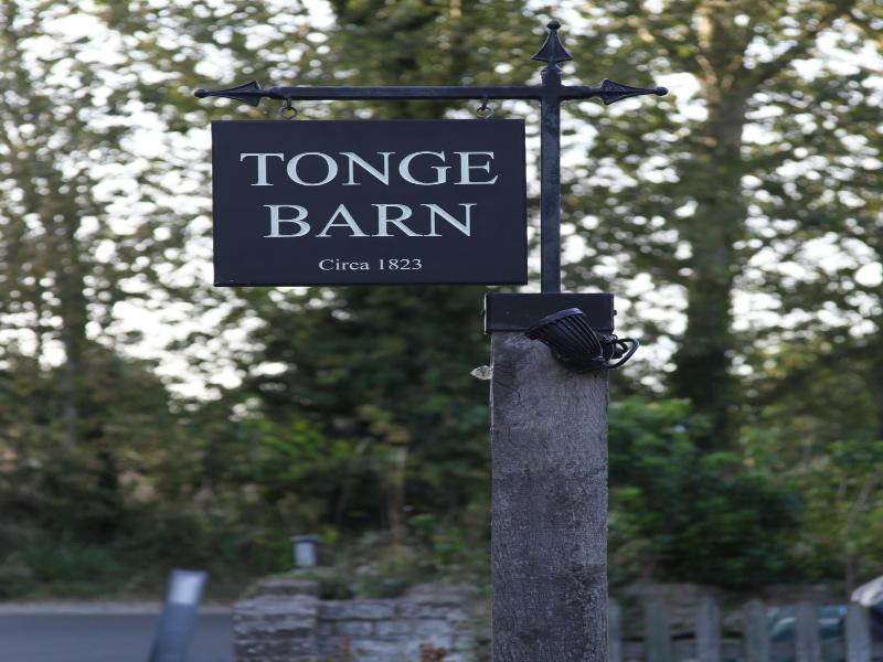 Tonge Barn image