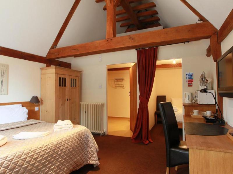 Tonge Barn image
