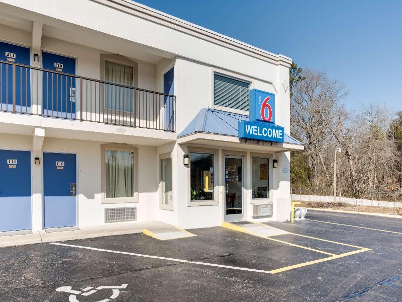 Motel 6 Kingston image