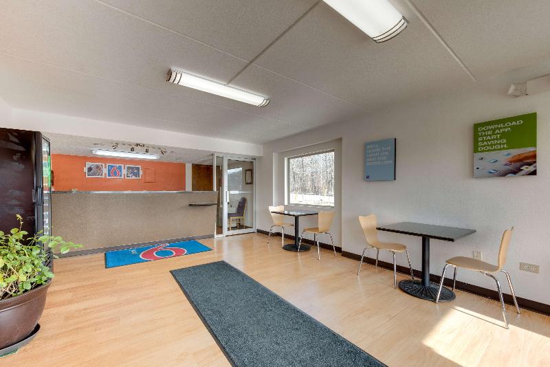 Motel 6 Kingston image