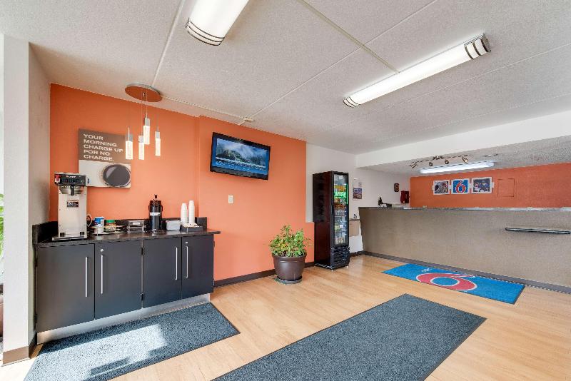 Motel 6 Kingston image