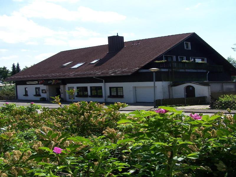 Vier Jahreszeiten — general view