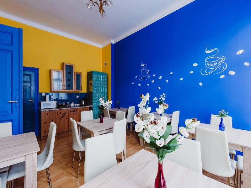 Guest Rooms Tara (Tara Hostel Krakow) image