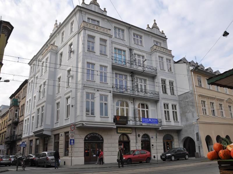 Guest Rooms Tara (Tara Hostel Krakow) image