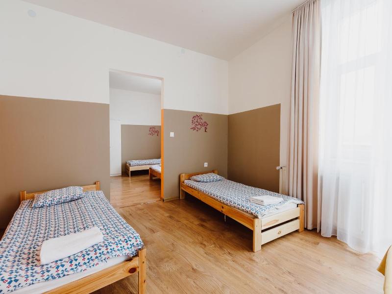 Guest Rooms Tara (Tara Hostel Krakow) image
