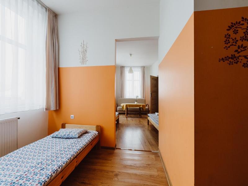 Guest Rooms Tara (Tara Hostel Krakow) image