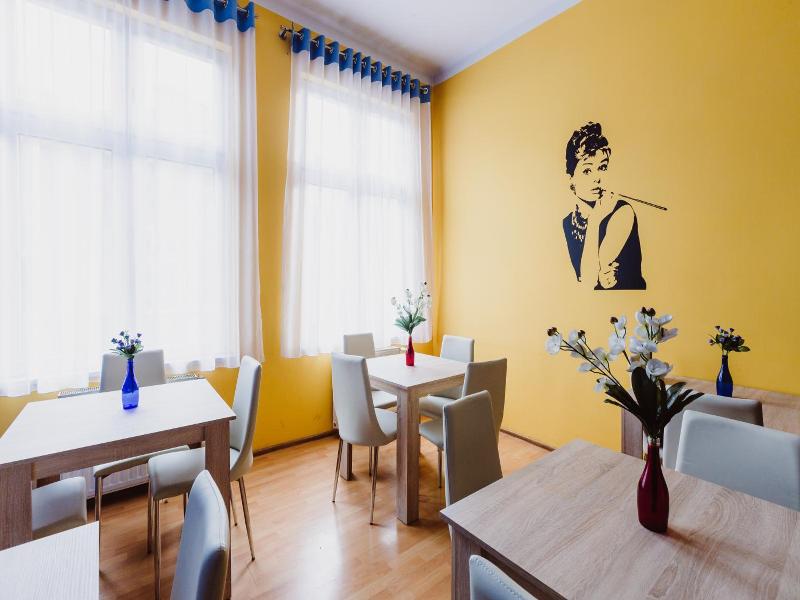 Guest Rooms Tara (Tara Hostel Krakow) image