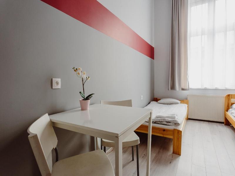 Guest Rooms Tara (Tara Hostel Krakow) image