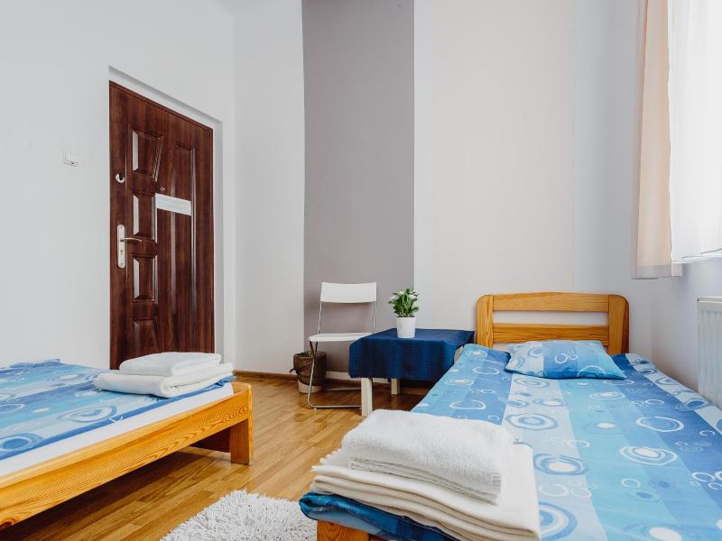 Guest Rooms Tara (Tara Hostel Krakow) image
