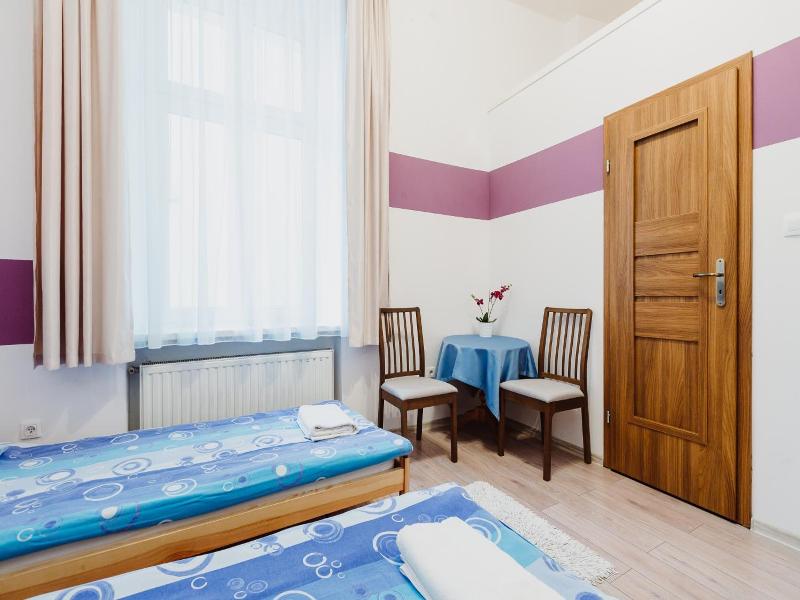 Guest Rooms Tara (Tara Hostel Krakow) image