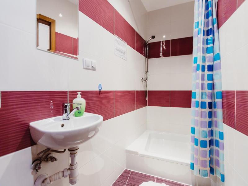 Guest Rooms Tara (Tara Hostel Krakow) image