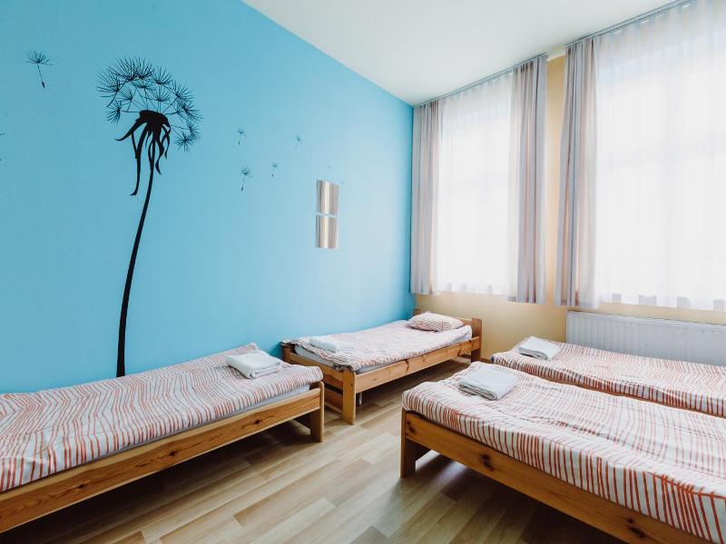 Guest Rooms Tara (Tara Hostel Krakow) image