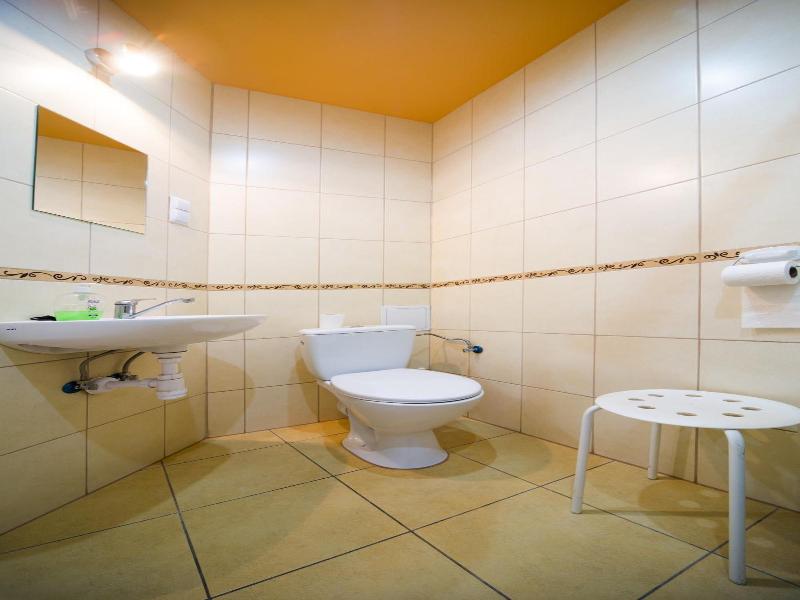 Guest Rooms Tara (Tara Hostel Krakow) image