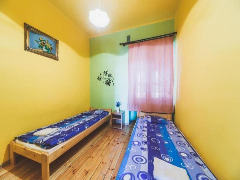 Guest Rooms Tara (Tara Hostel Krakow) image