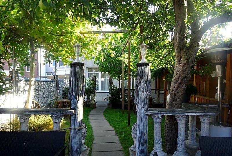 Deutscher Hof image