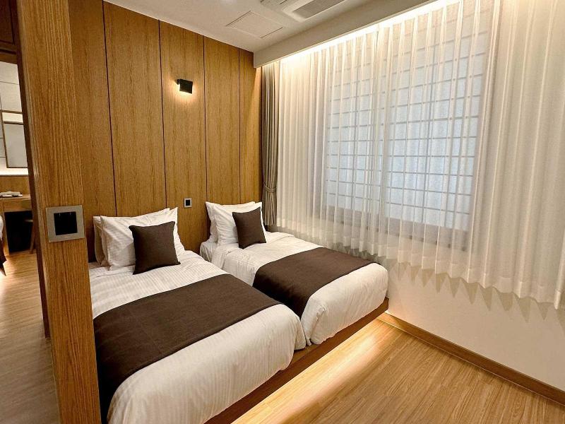 Commodore Hotel Pohang image