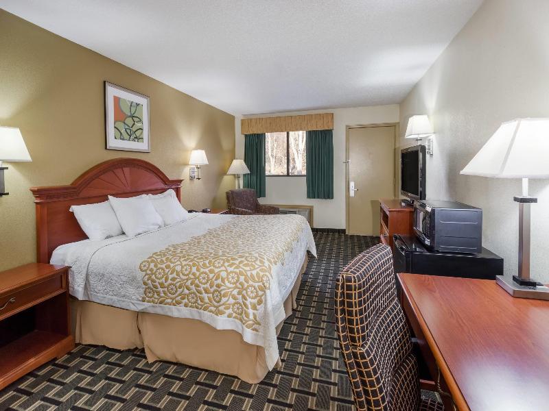 Days Inn By Wyndham Kent - Akron image