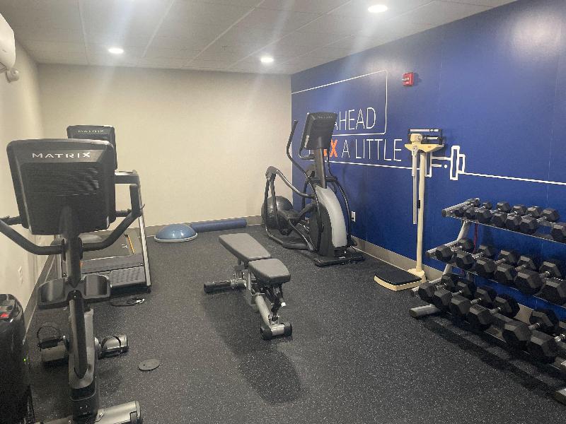 Holiday Inn Express Hotel & Suites Kodak East Sevi image