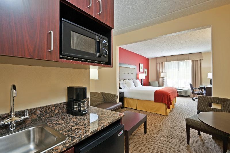 Holiday Inn Express Hotel & Suites Kodak East Sevi — photo 53