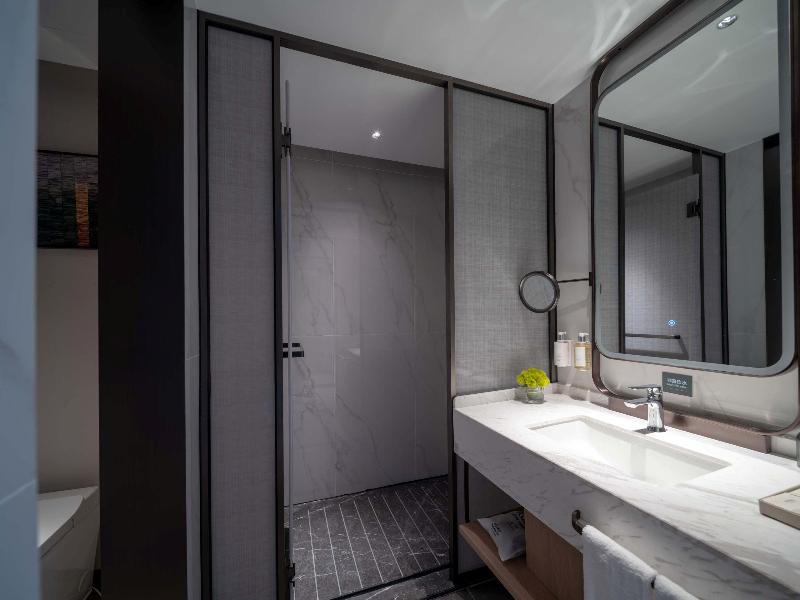 Holiday Inn Guilin Qixing by IHG image