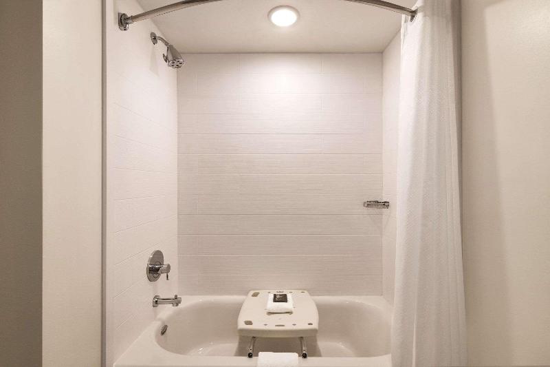 Country Inn & Suites by Radisson Sevierville-Kodak image