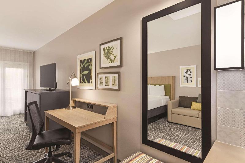 Country Inn & Suites by Radisson Sevierville-Kodak image