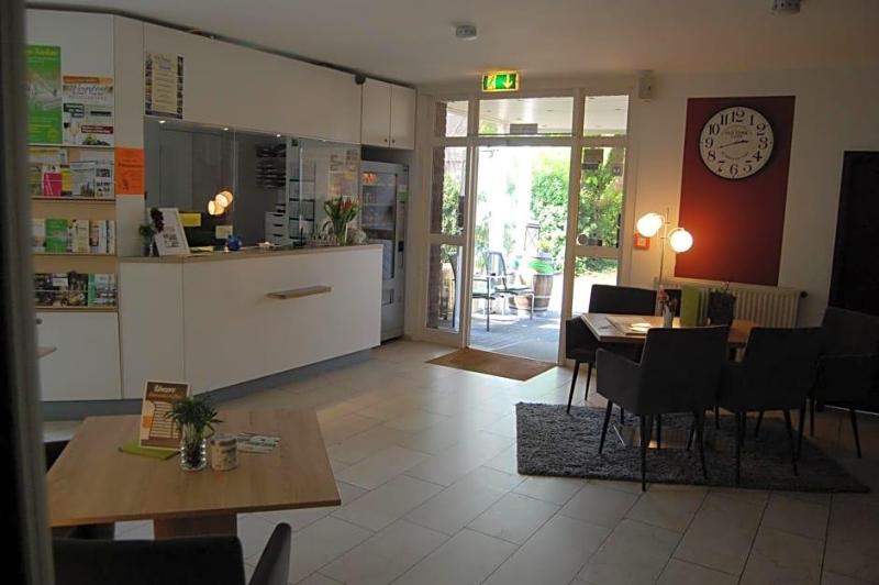 am Bühnenhaus image