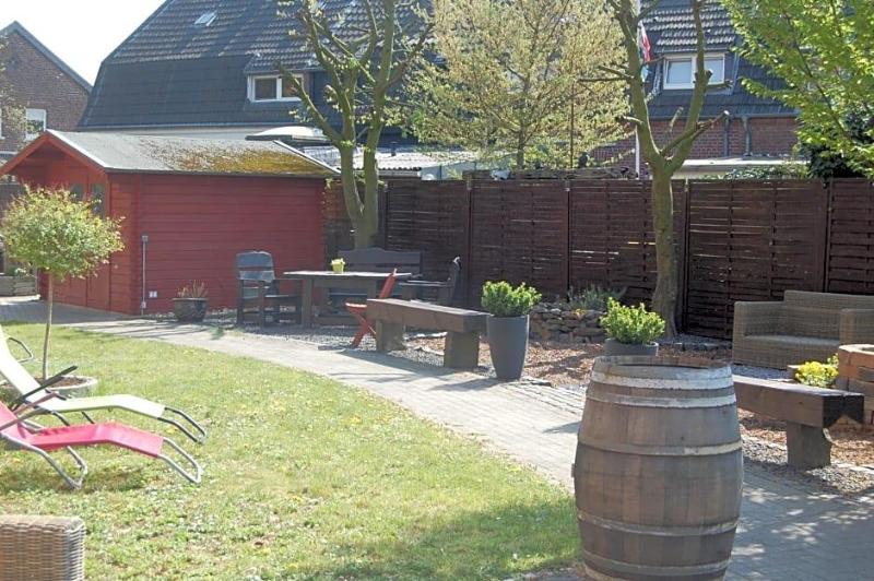 am Bühnenhaus image