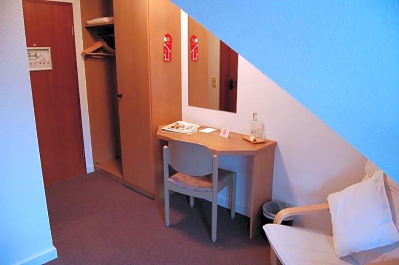 am Bühnenhaus image