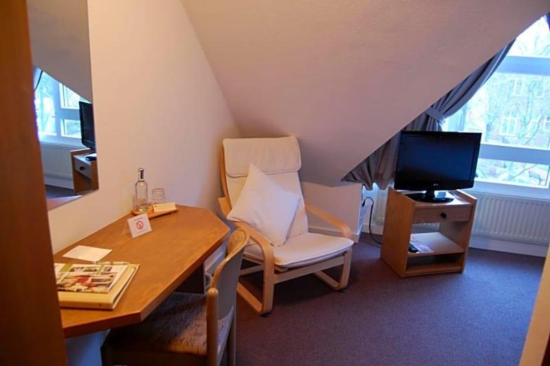 am Bühnenhaus image