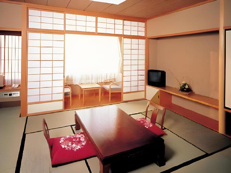 Route-Inn Grantia Komatsu Airport image
