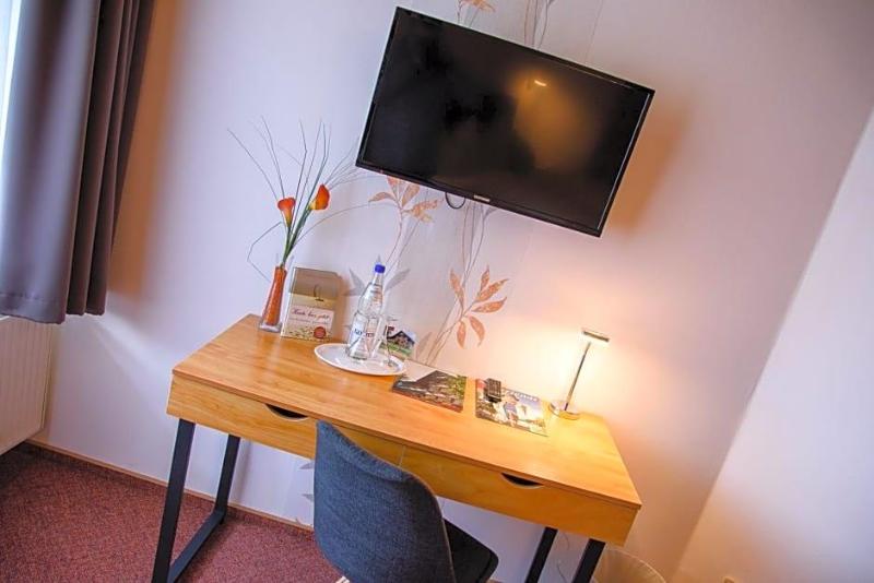 GreenLine Landhotel Henkenhof image