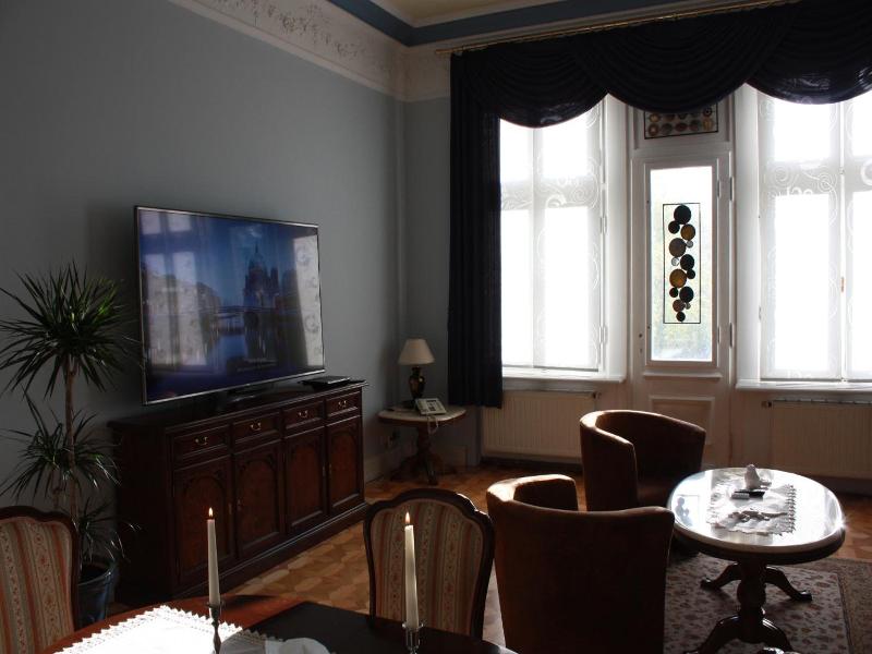 Schlosshotel Zum Markgrafen image