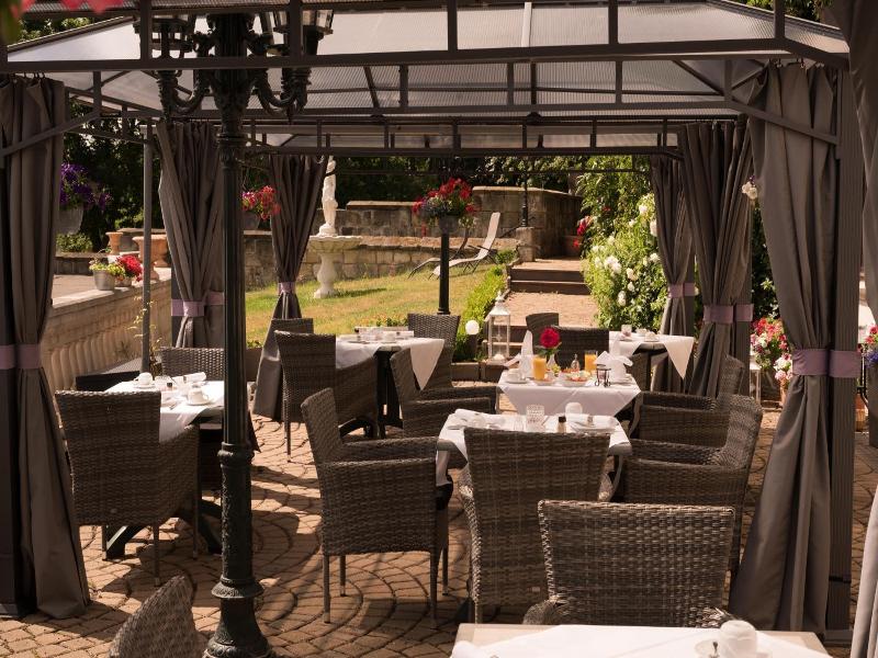 Schlosshotel Zum Markgrafen image