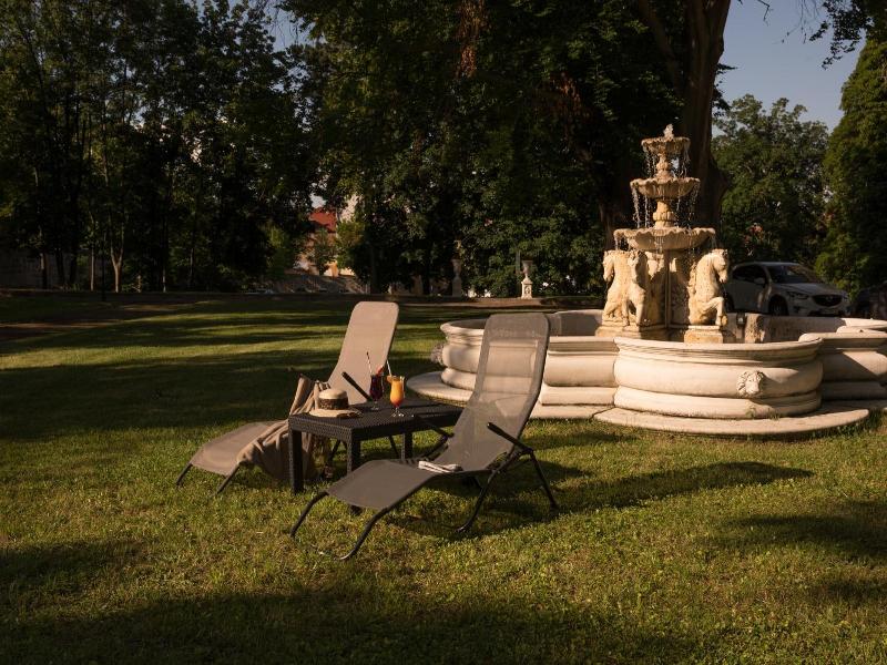 Schlosshotel Zum Markgrafen image