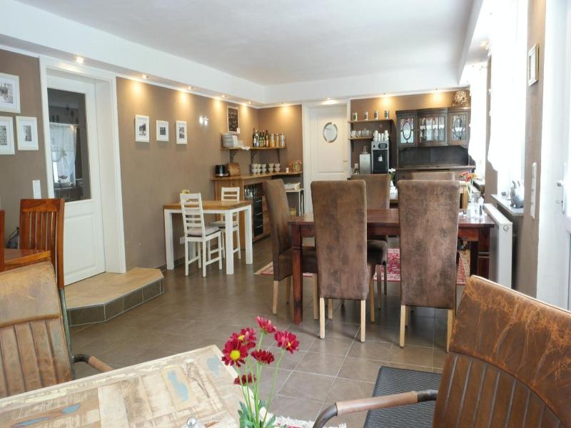 Haus am Fluss image