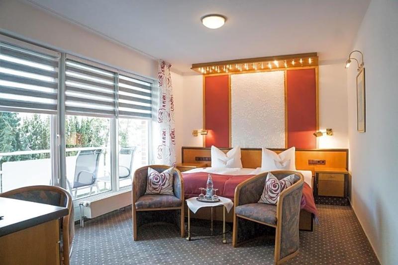 Hotel Chalet image