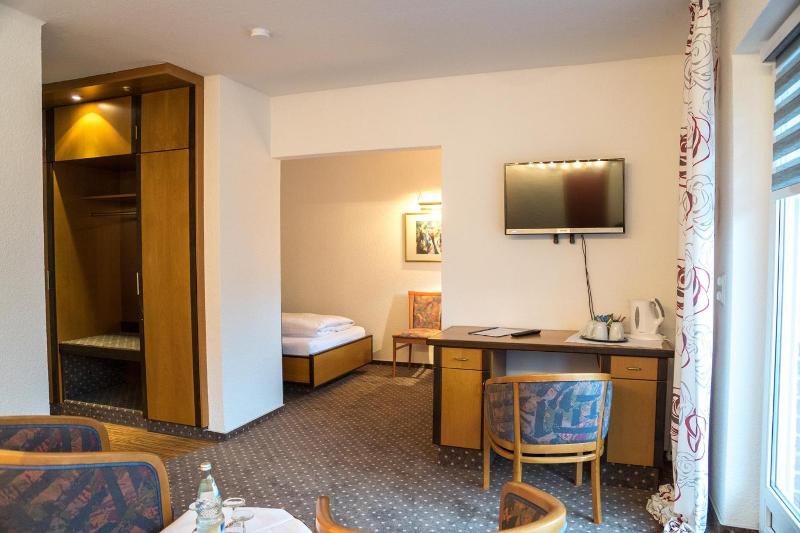 Hotel Chalet image
