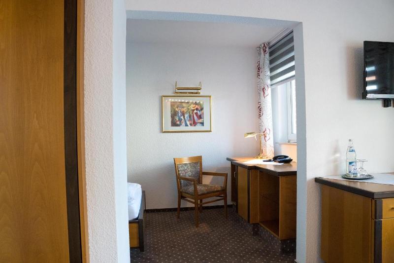 Hotel Chalet image