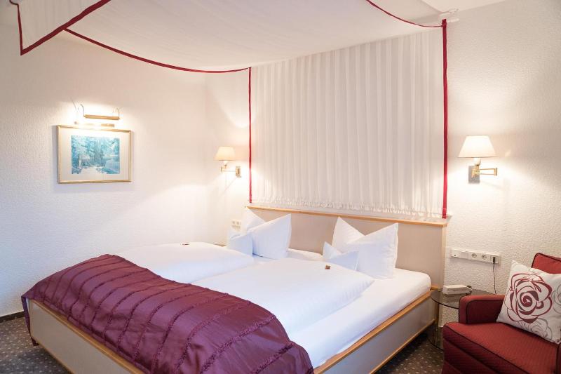 Hotel Chalet image