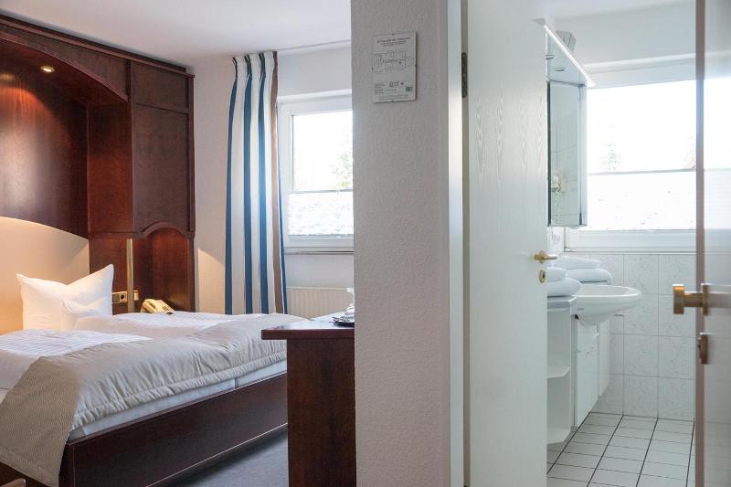 Hotel Chalet image