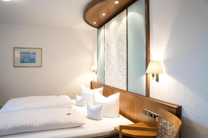 Hotel Chalet image