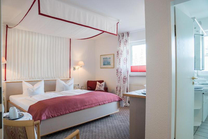 Hotel Chalet image