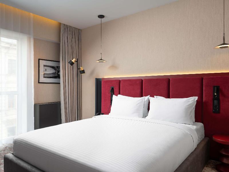 Mercure Chisinau Center Jazz Hotel image
