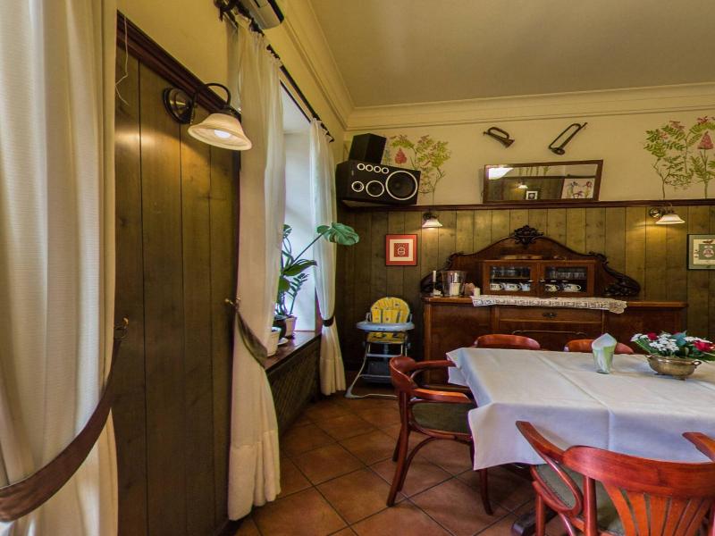 Kajzer Hostel image